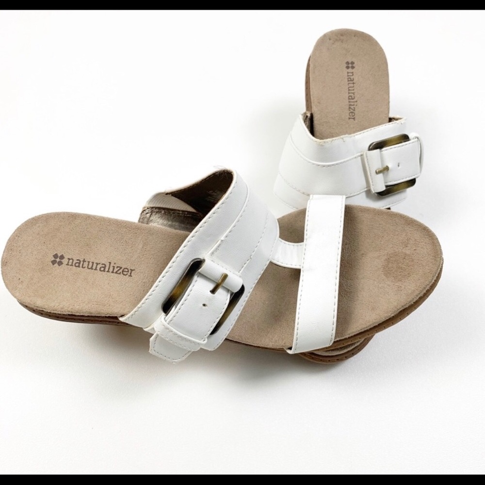 Naturalizer White Leather Open Toe Wedge D3910